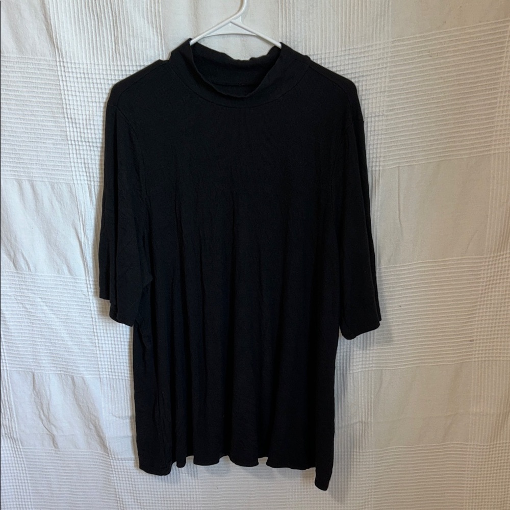 Studio Classic Black Short Sleeve Top